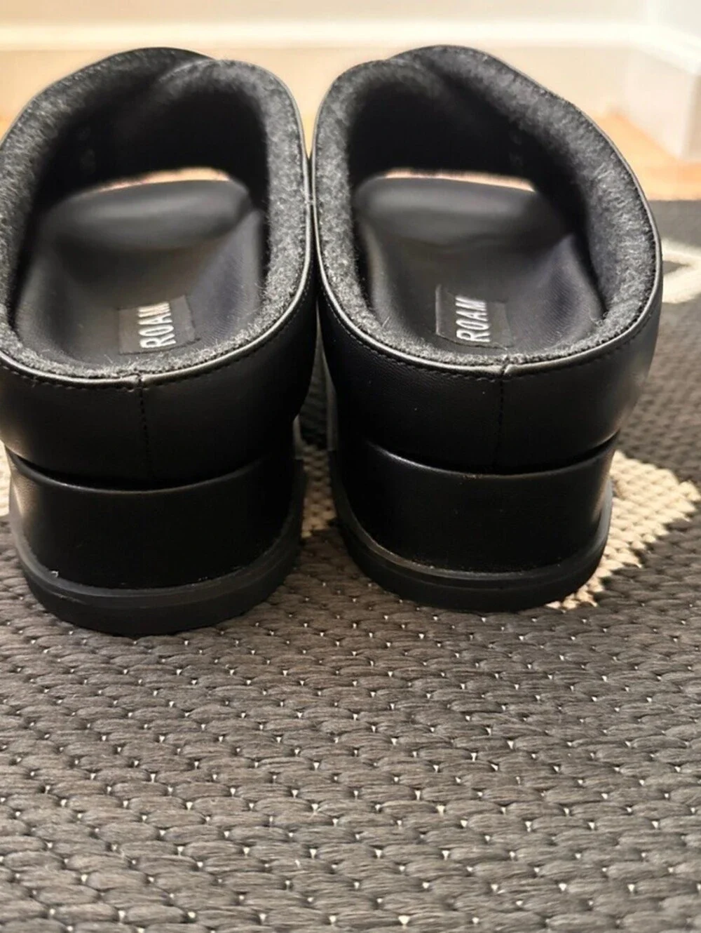 ROAM CROSS STACK PLATFORM SANDALS IN BLACK Size 6